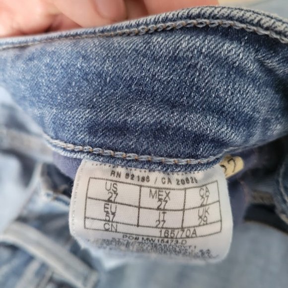 Guess Capris - Picture 3 of 4